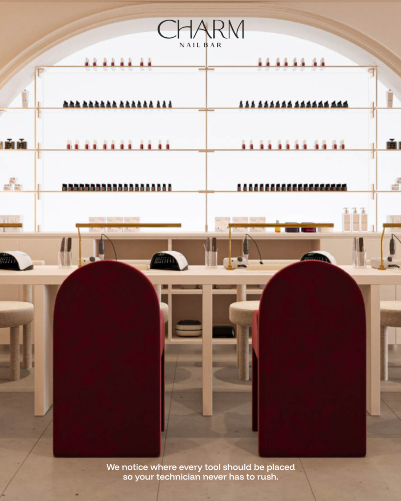 Charm nail bar