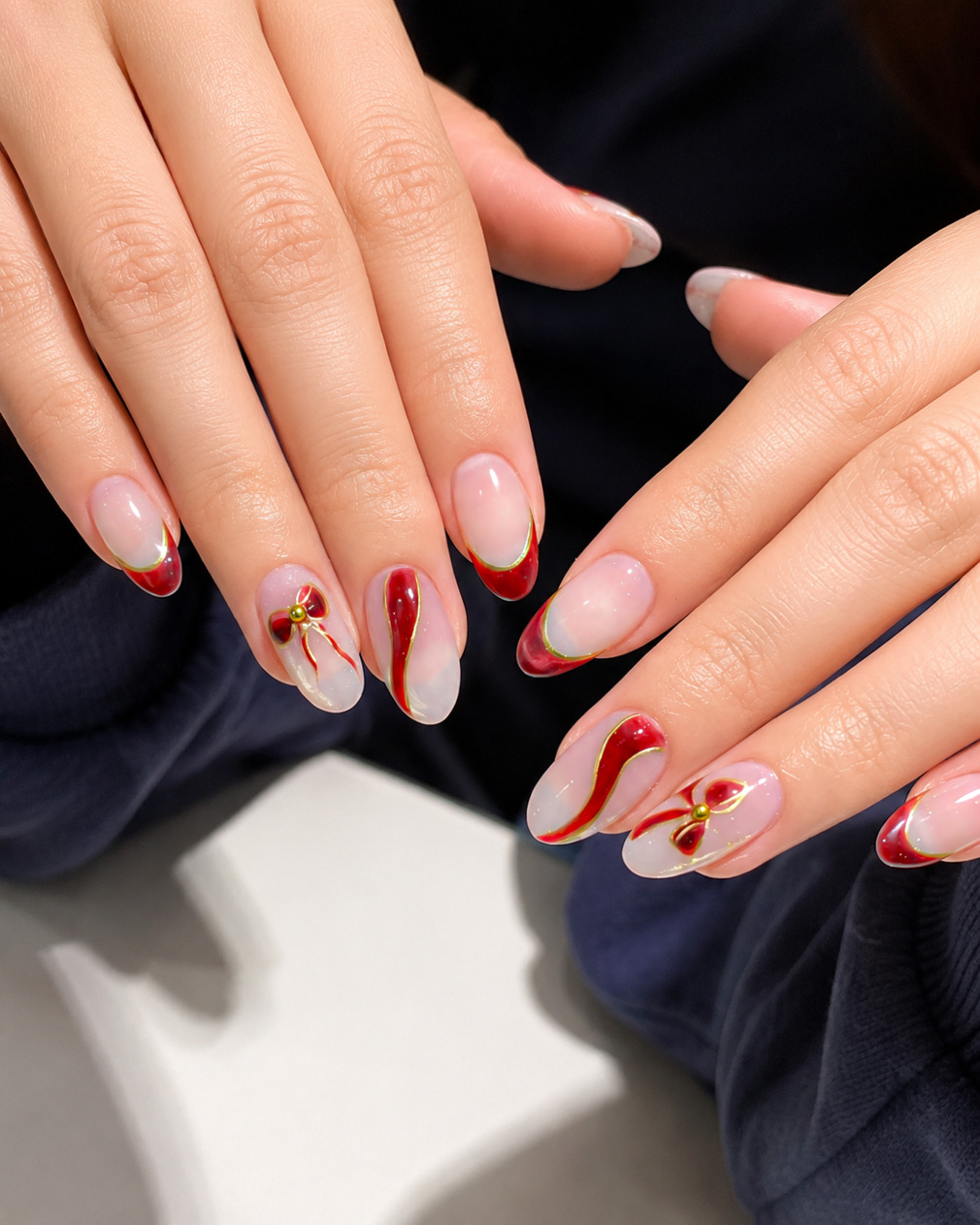 Charm nail bar